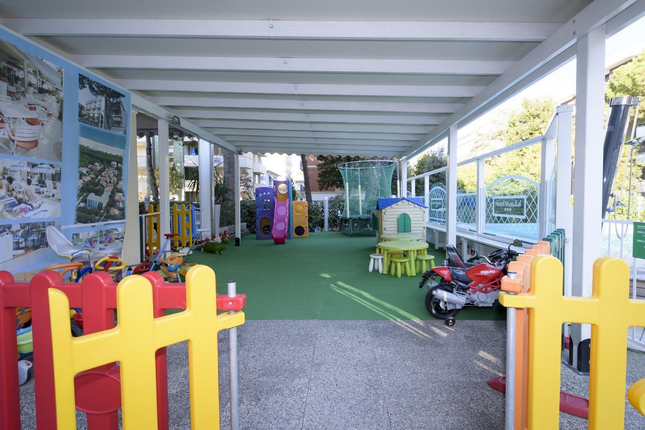 Mondial Hotel Cervia Kültér fotó